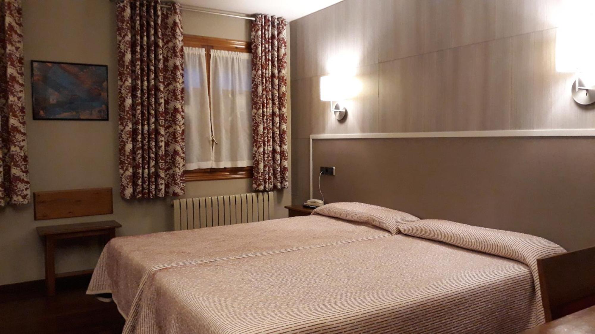 Hotel Aragueells Benasque Extérieur photo