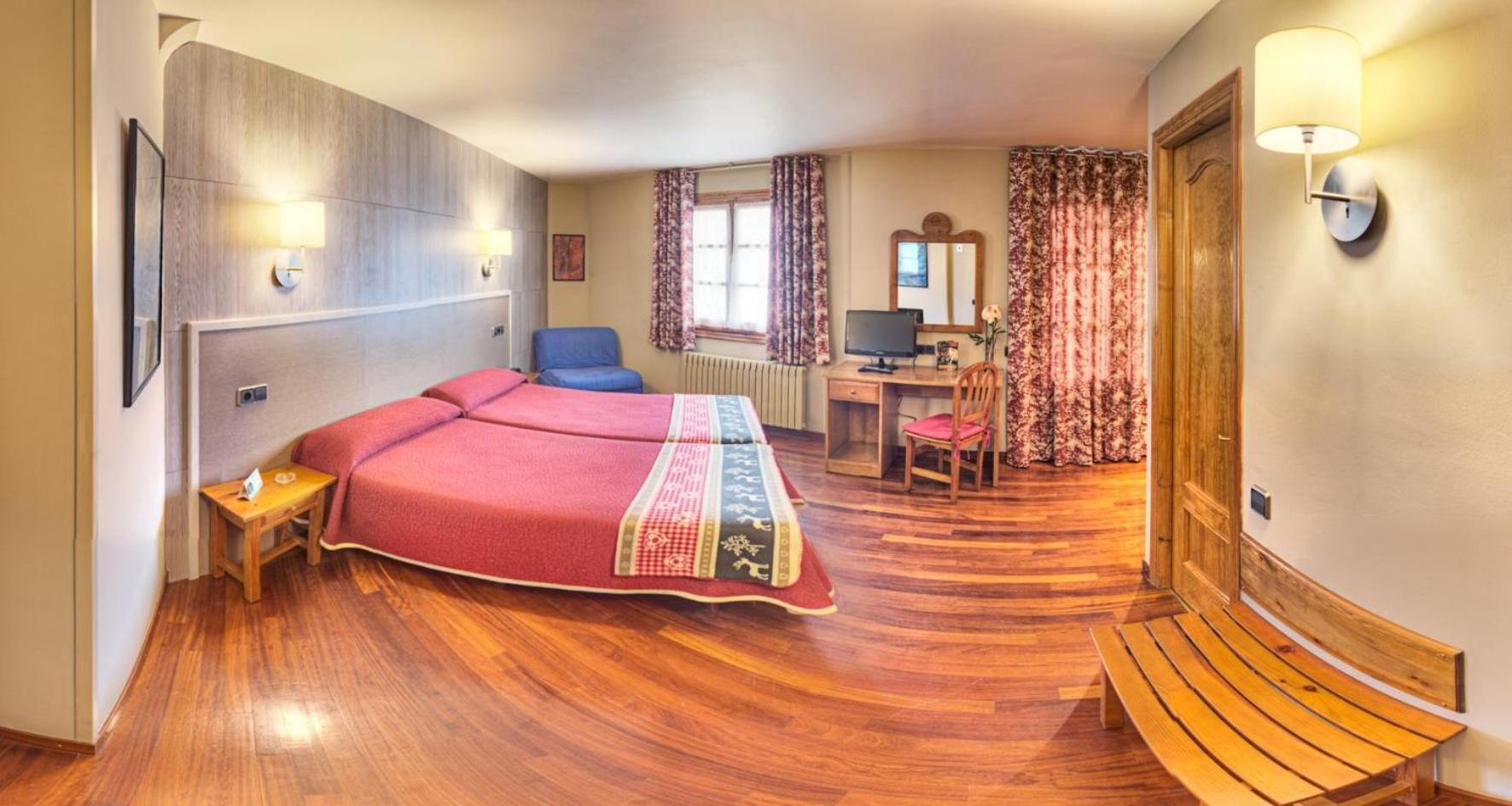 Hotel Aragueells Benasque Extérieur photo