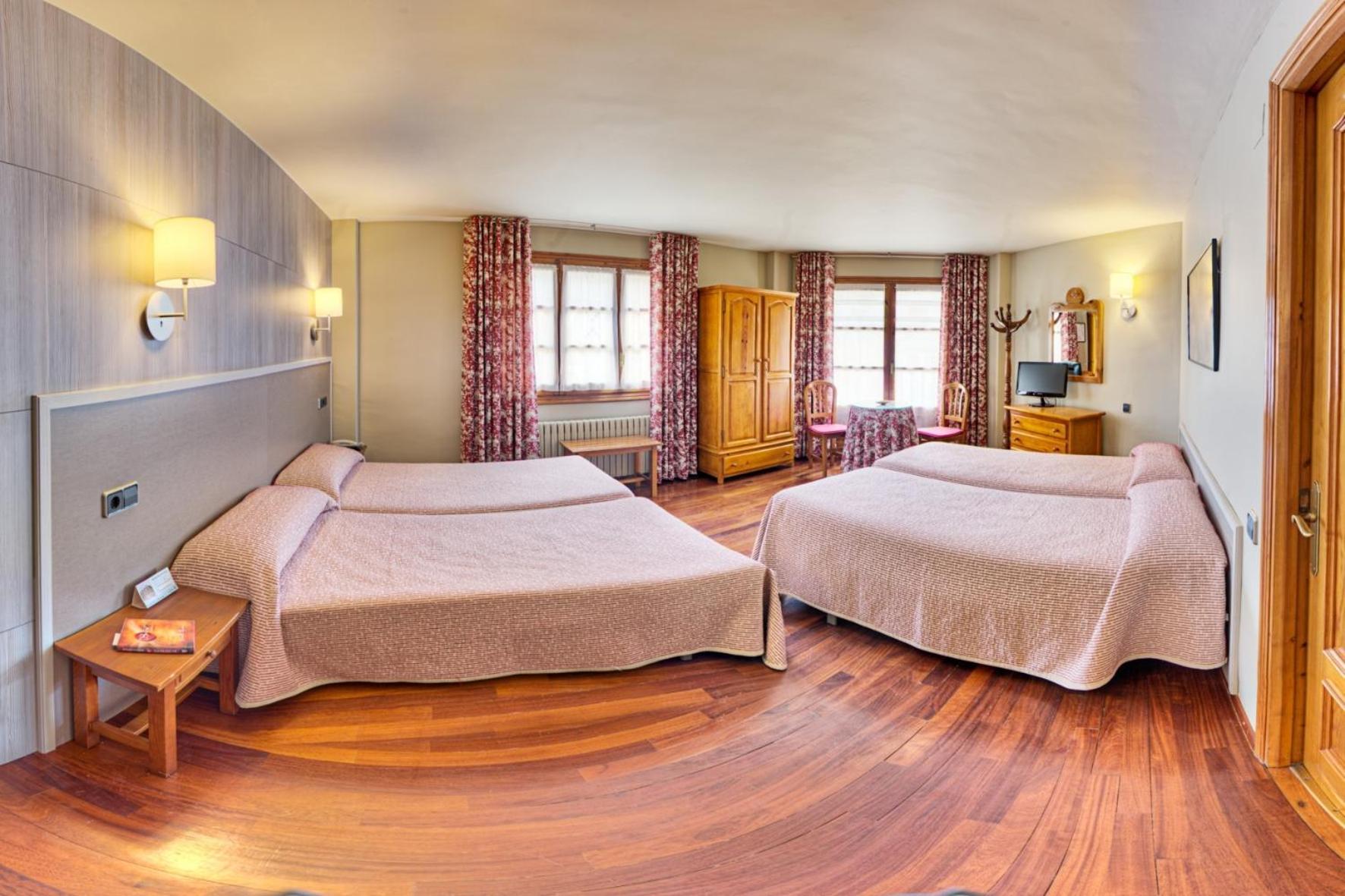 Hotel Aragueells Benasque Extérieur photo