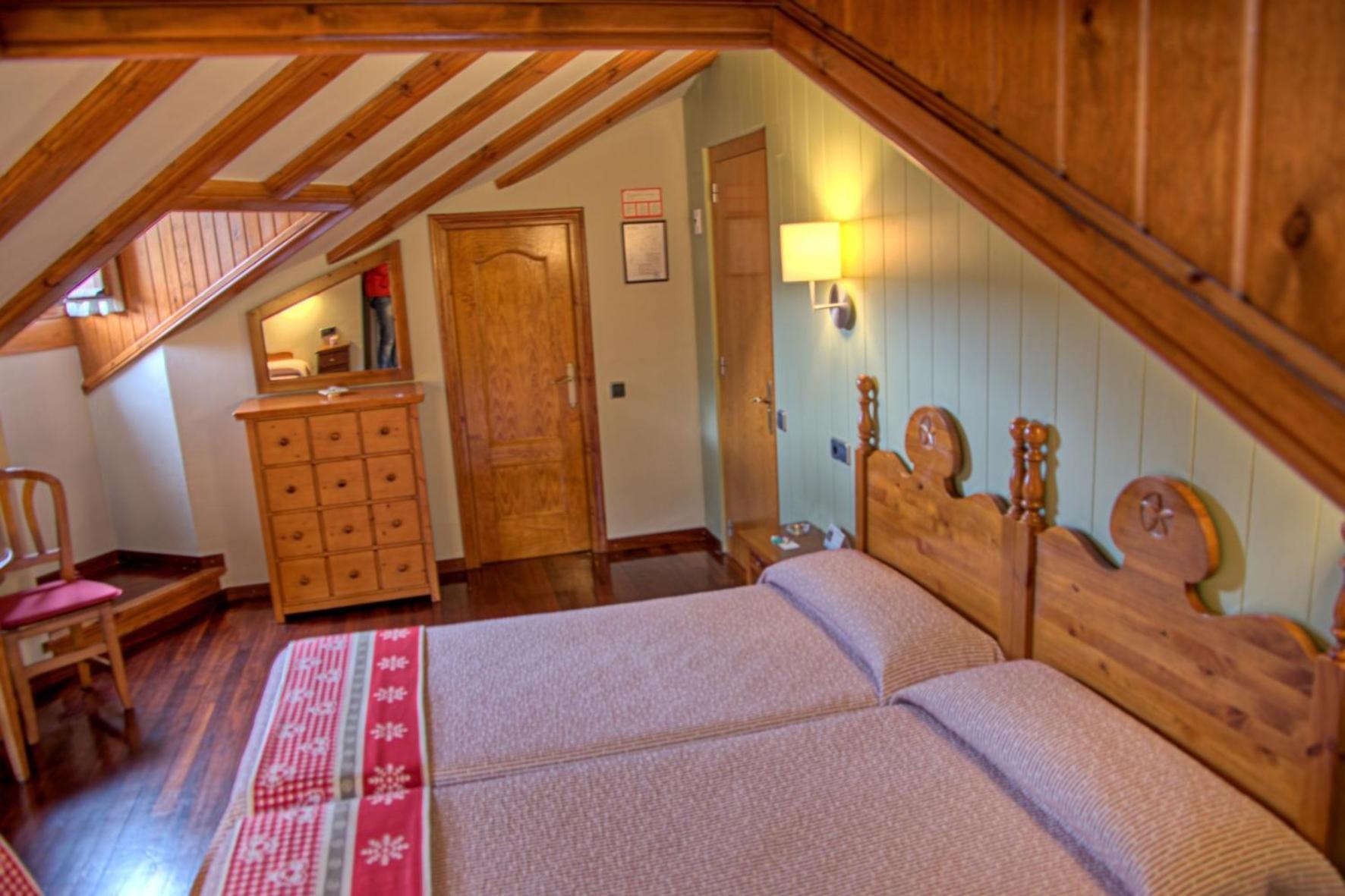 Hotel Aragueells Benasque Extérieur photo