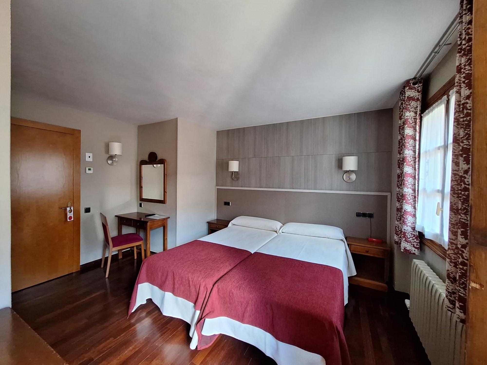 Hotel Aragueells Benasque Extérieur photo