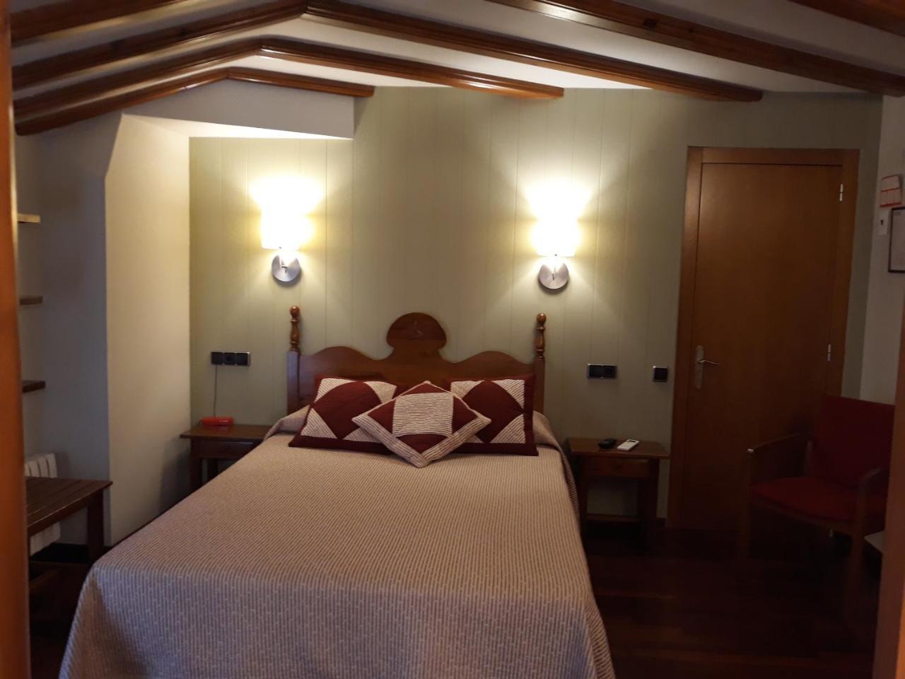 Hotel Aragueells Benasque Extérieur photo